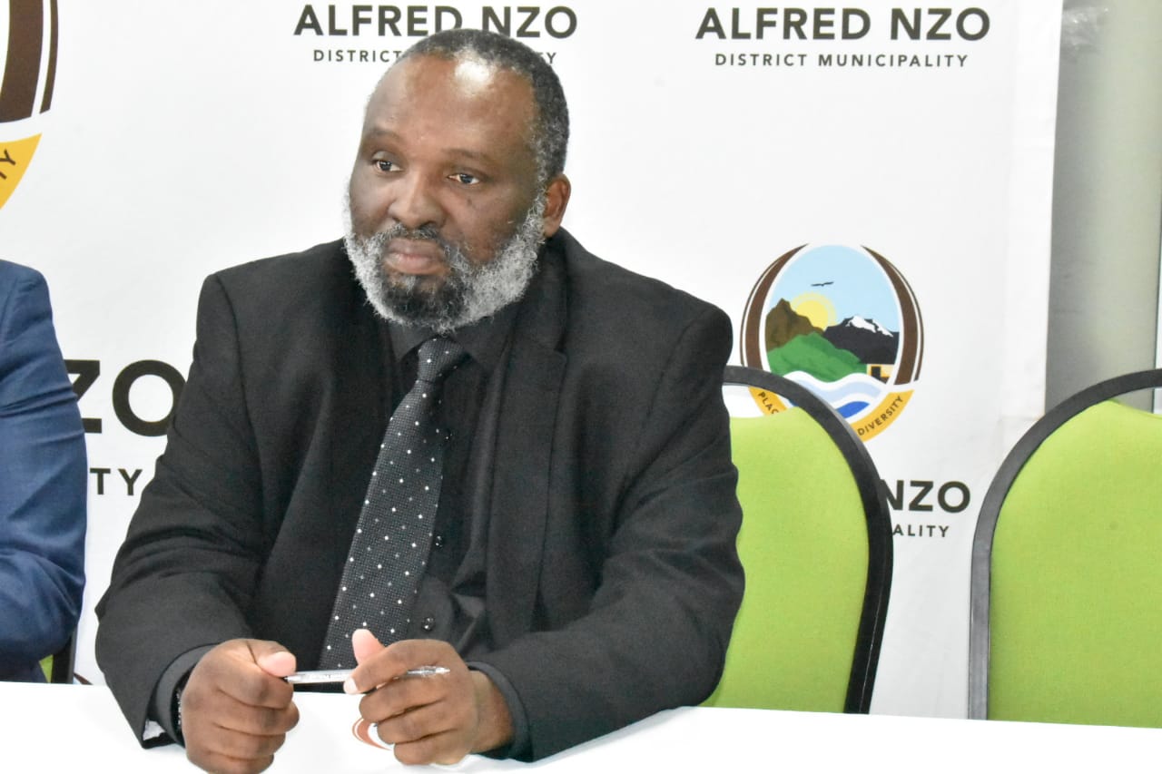 ALFRED NZO DISTRICT MUNICIPALITY MANAGER HANDED HIMSELF OVER TO THE SAPS FOR CONTRAVENING MUNICIPAL FINANCIAL MANAGEMENT ACT