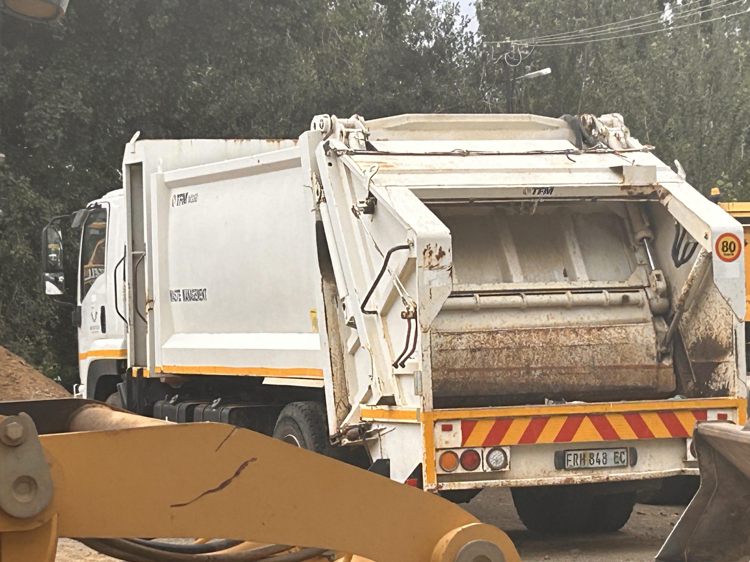 Tipper truck